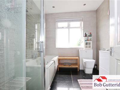 FIRST FLOOR FOUR PIECE BATHROOM